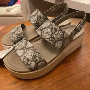 Crocs Brooklyn Low Wedge